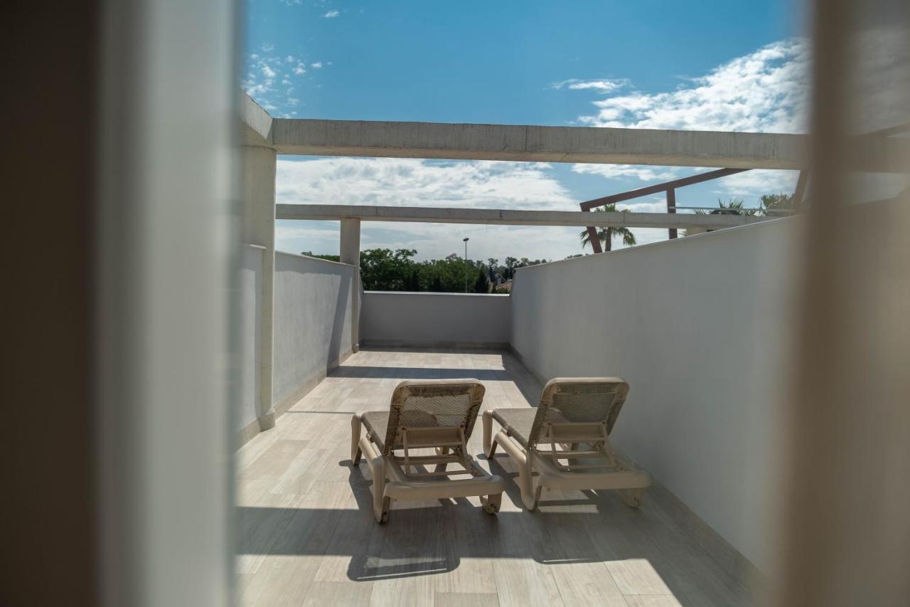 Aljarafe Suites By Qhotels Gelves Bagian luar foto