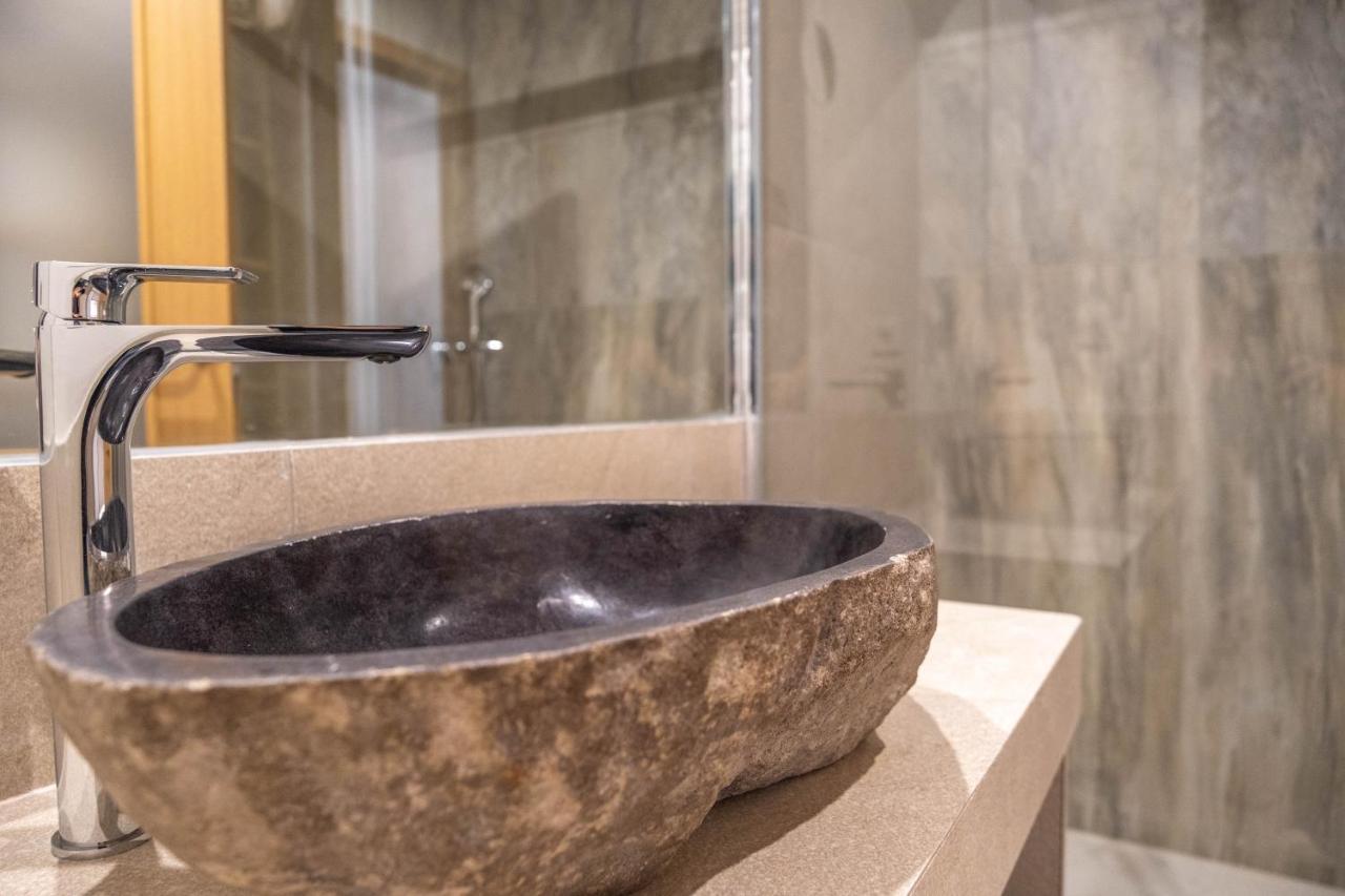 Aljarafe Suites By Qhotels Gelves Bagian luar foto