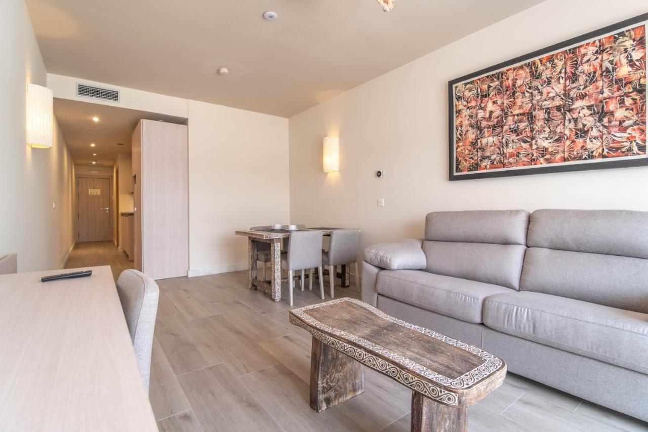 Aljarafe Suites By Qhotels Gelves Bagian luar foto